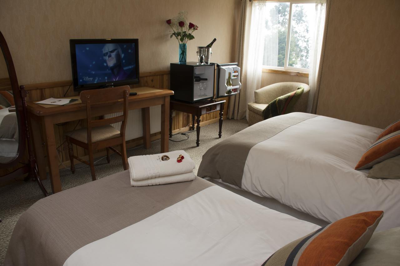 Hotel Borde Lago Puerto Varas Eksteriør billede